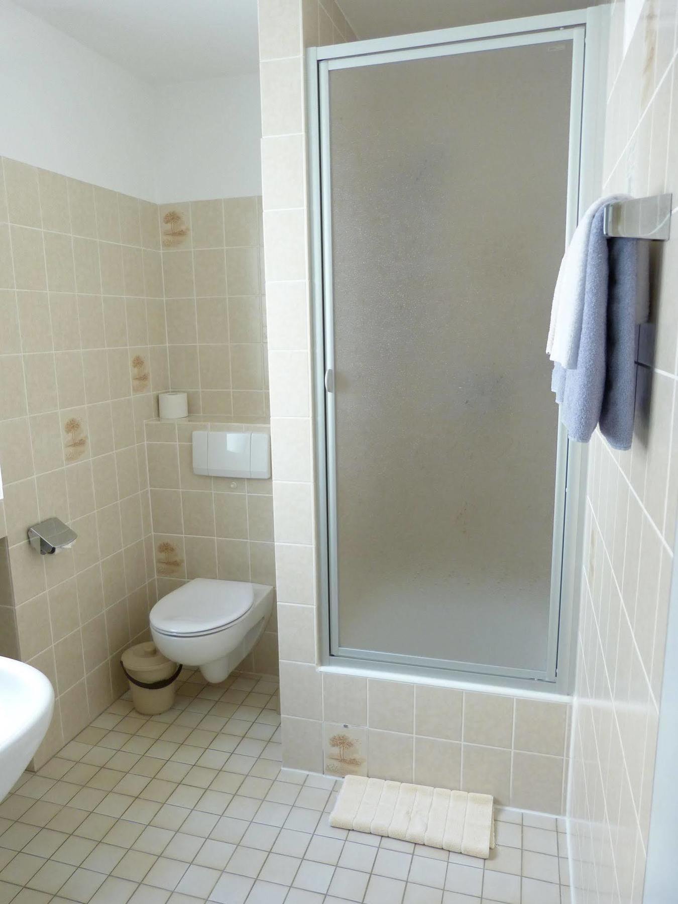 Hotel Wurms Dusseldorf Bagian luar foto