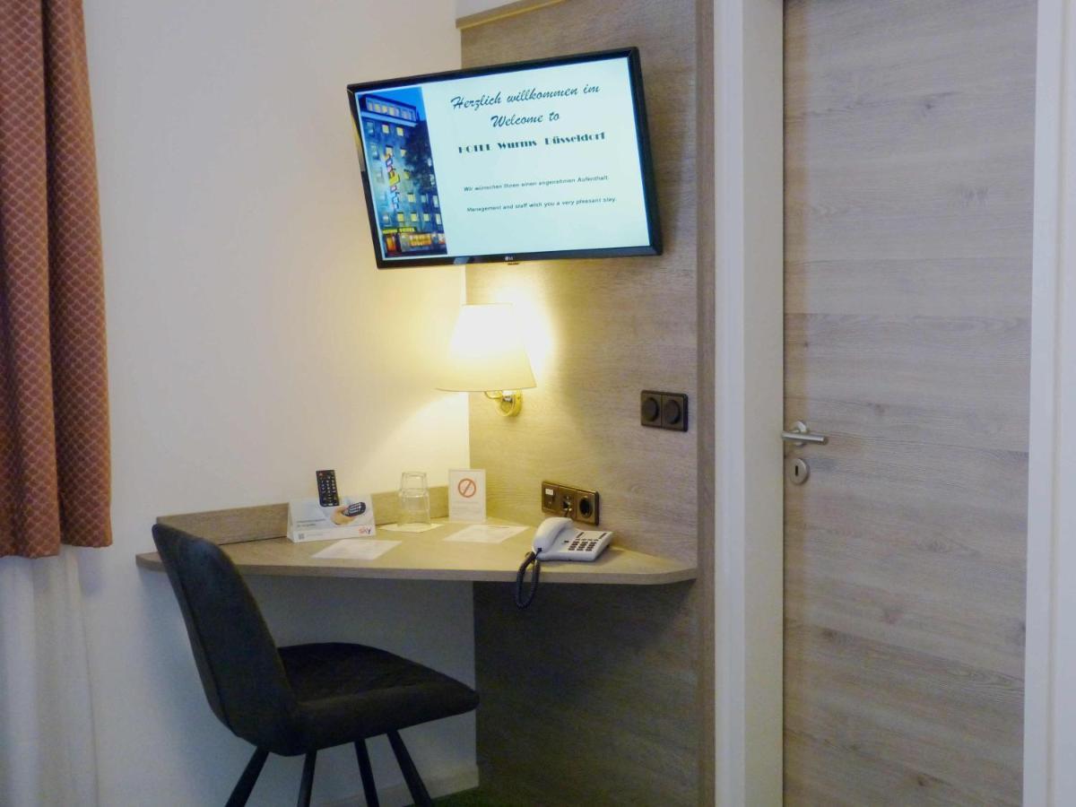 Hotel Wurms Dusseldorf Bagian luar foto